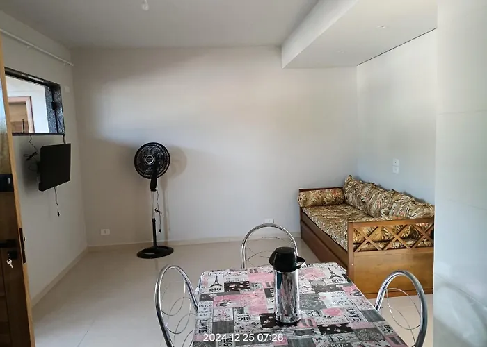 Apartamento Pe Na Areia, Praia Ubatuba, 2Quartos, Inteiro , Wi-Fi ,Garagem
