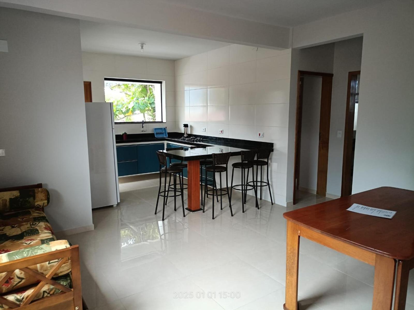 Apartment Pe Na Areia, Ubatuba, 2quartos, Inteiro , Wi-fi ,garagem Ubatuba