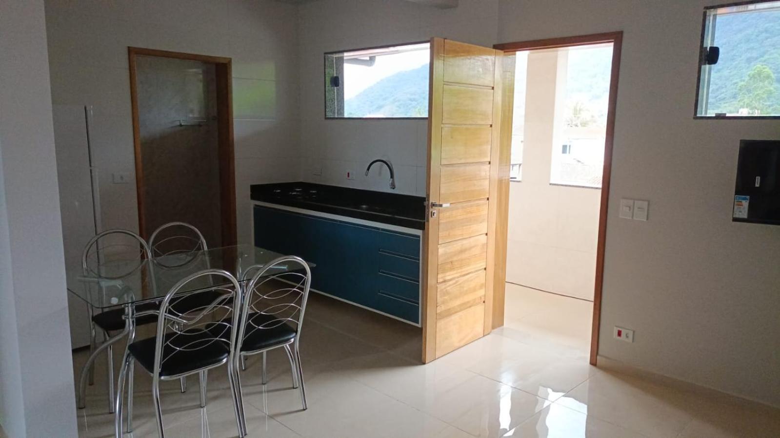 Pe Na Areia, Ubatuba, 2quartos, Inteiro , Wi-fi ,garagem * Ubatuba