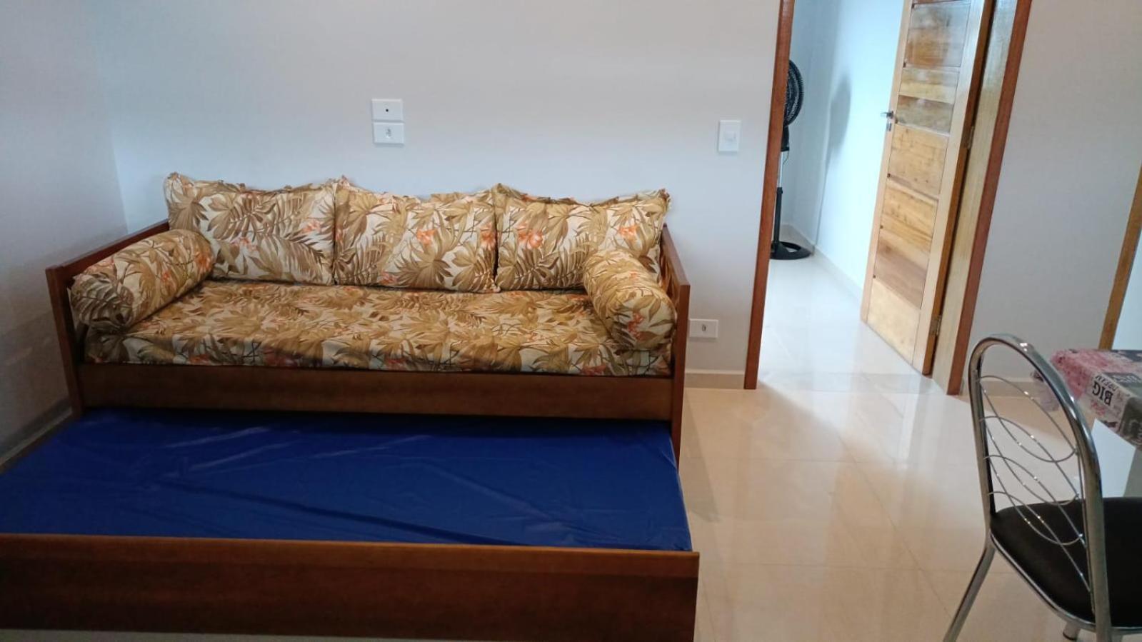 Apartment Pe Na Areia, Ubatuba, 2quartos, Inteiro , Wi-fi ,garagem Ubatuba