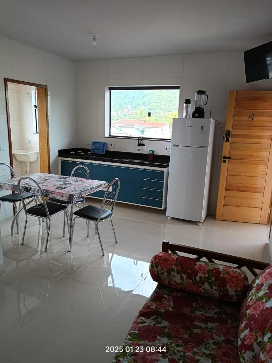 Pe Na Areia, Ubatuba, 2quartos, Inteiro , Wi-fi ,garagem Apartment Ubatuba